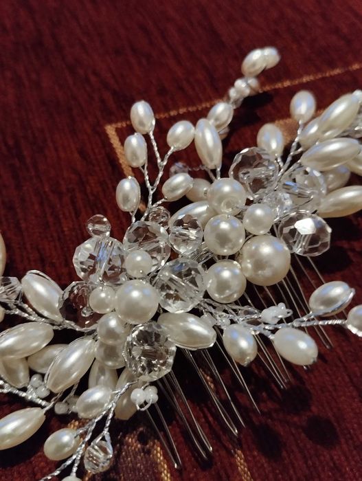 Прикраса для волосся