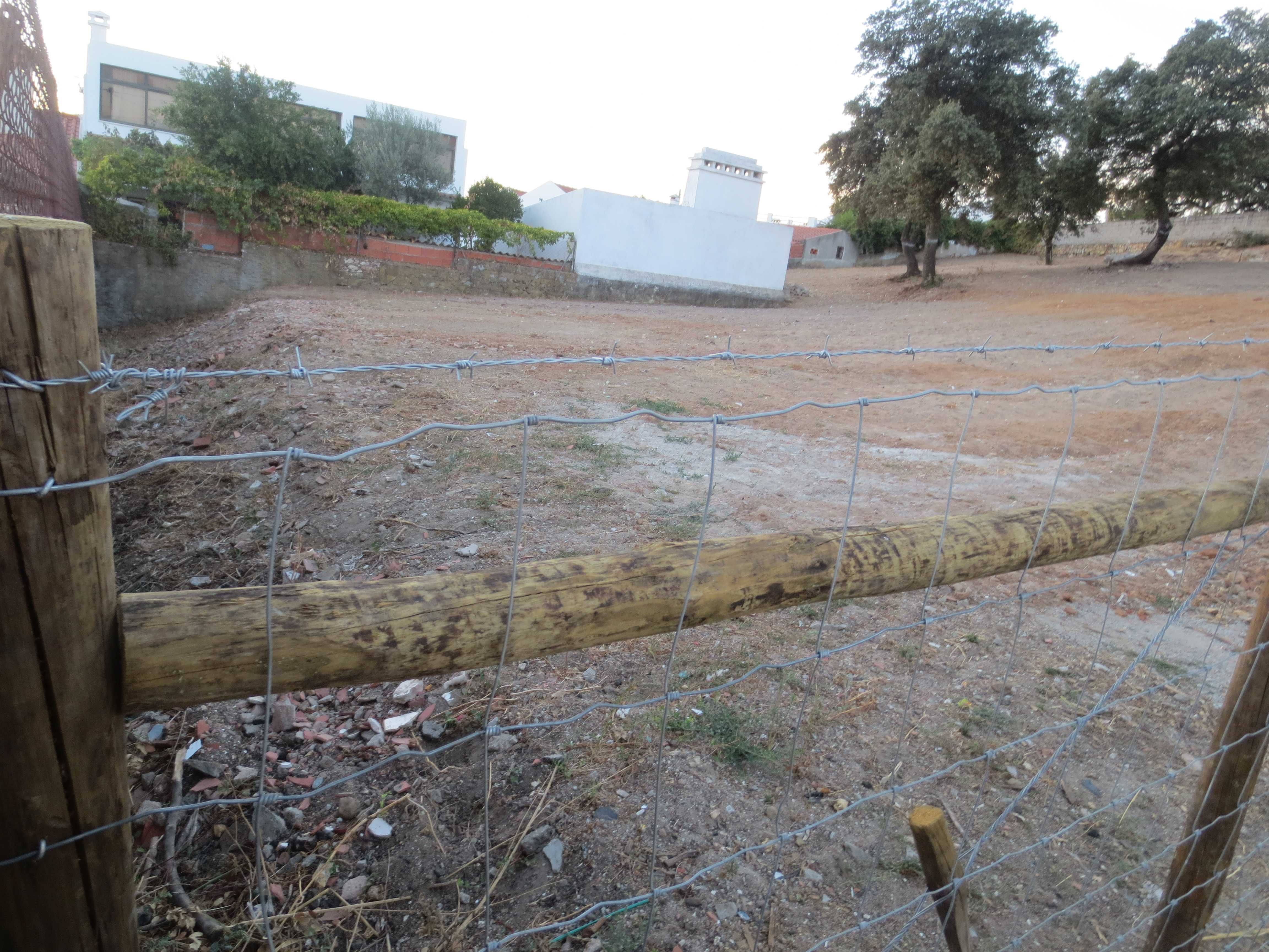 LOTE DE TERRENO URBANO para CONSTRUÇÃO em Évora (Torralva / Cartuxa)