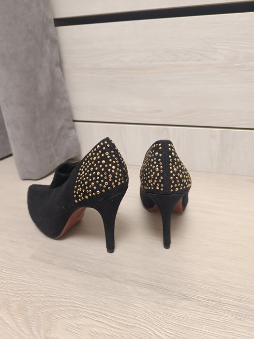 Черевички жіночі чорні