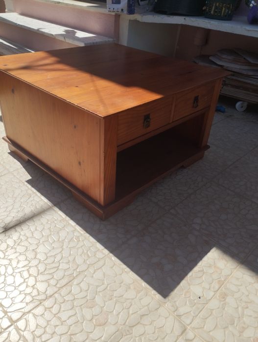 Mesa pequena para sala 40€ pagamento em dinheiro