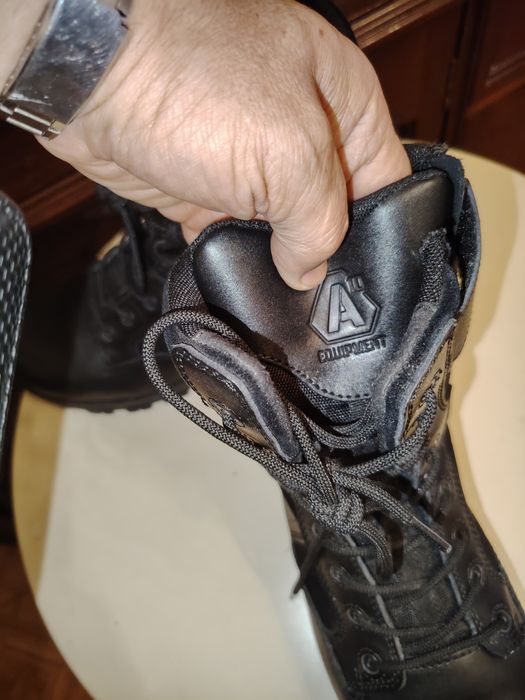 Botas táticas estado novo venda para desocupar