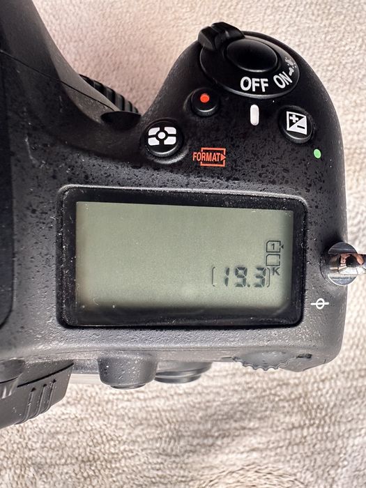 Nikon D610 – Câmara Full Frame em excelente estado