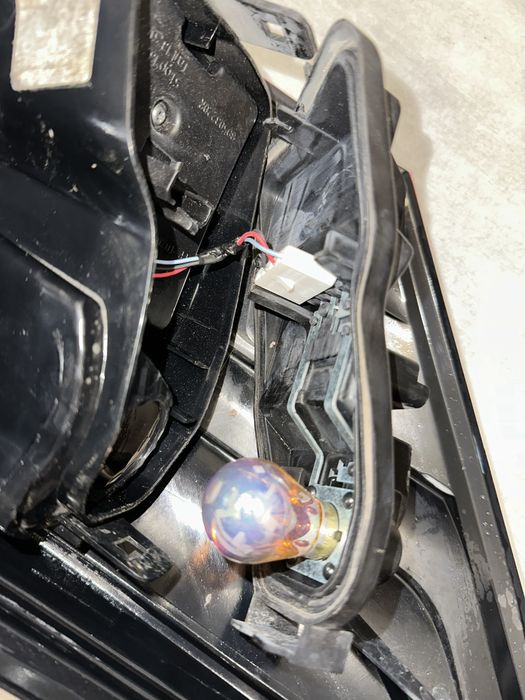 Задній правий стоп з платою nissan qashqai j10