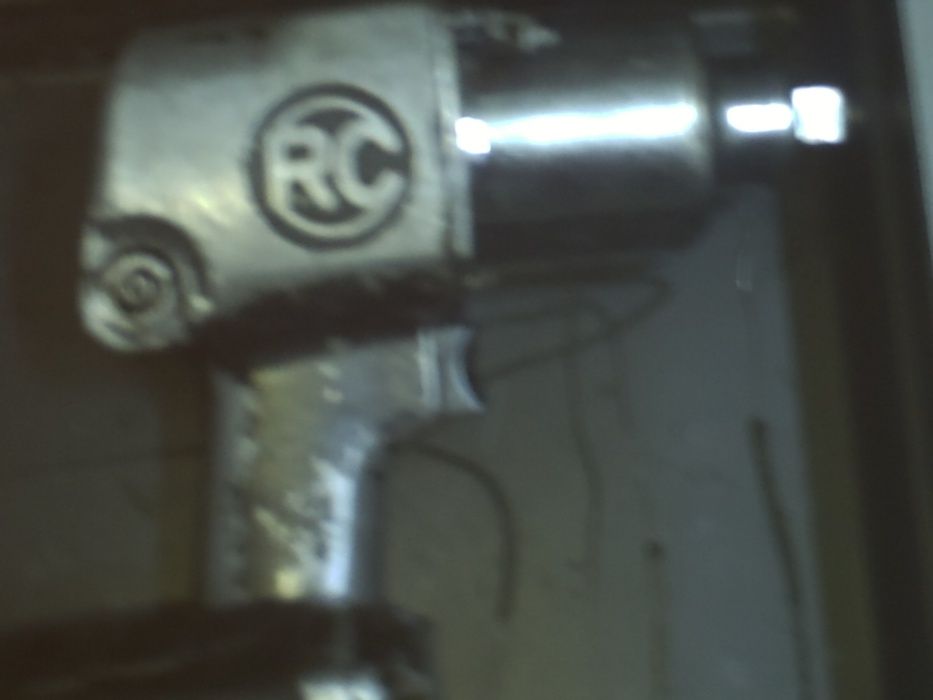 tres maquinas pneumaticas marca RC