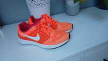Buty sportowe neonowe Nike 36.5