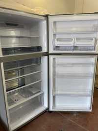 Новий Холодильник SHARP