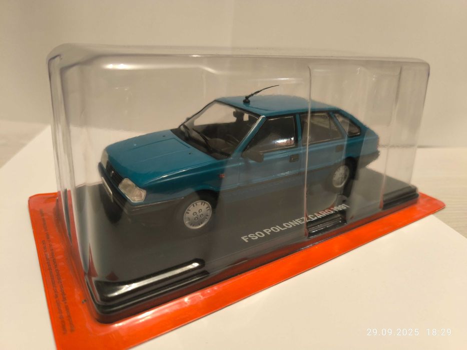 Zestaw 4x Polonez (w tym 2x Caro) 1:24 Hachette Samochody PRL