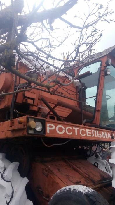 Комбайн Дон 1500 Б 5000$.Тех аптечка   2000$. Все за 7000 у.е