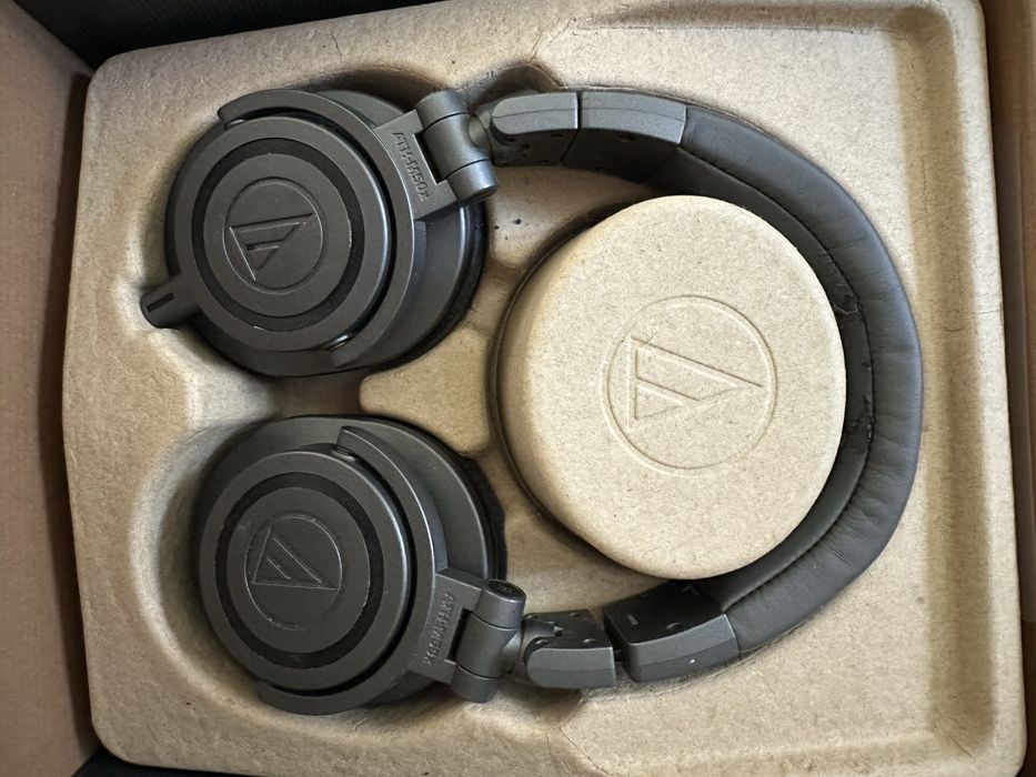 Студійні навушники Audio-Technica ATH-M50x