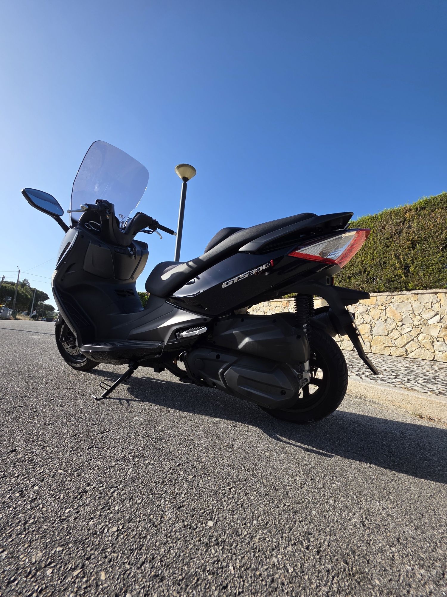 Scooter Sym GTS 300i