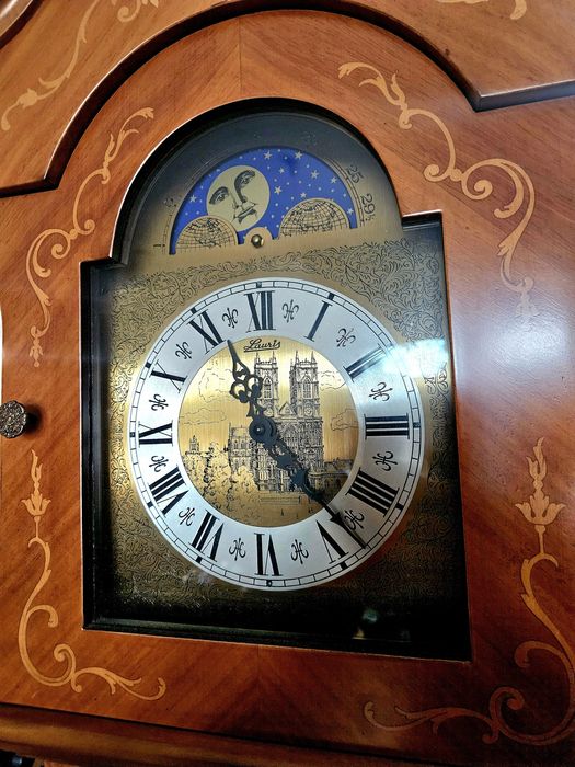 Zegar Kwadransowy zdobiony Intarsją