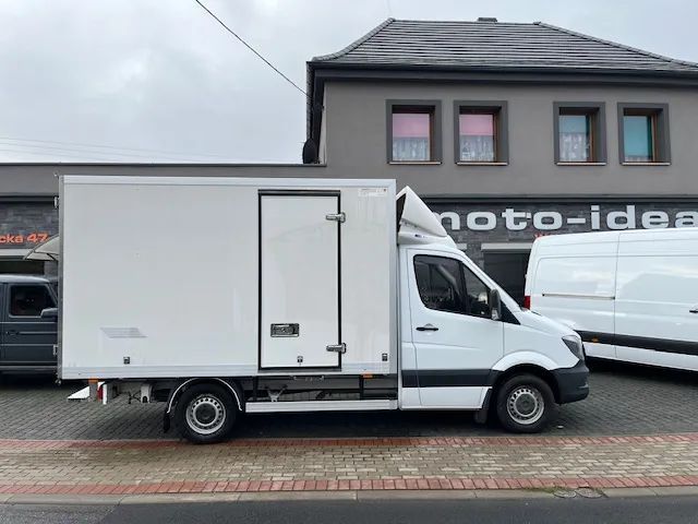 Mercedes-Benz 313 cdi  KONTENER IZOTERMA  Mercedes 313cdi Kontener - Izoterma 3.50m Salon Polska -Klima