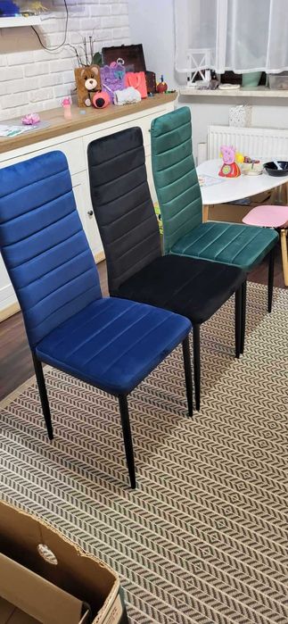 Piękne i eleganckie krzesła VELVET w super cenie SUPER JAKOŚĆ