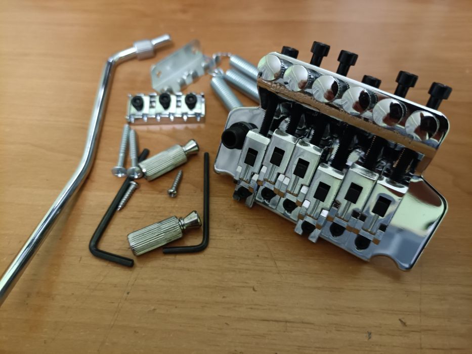 Floyd Rose бридж для електрогітари