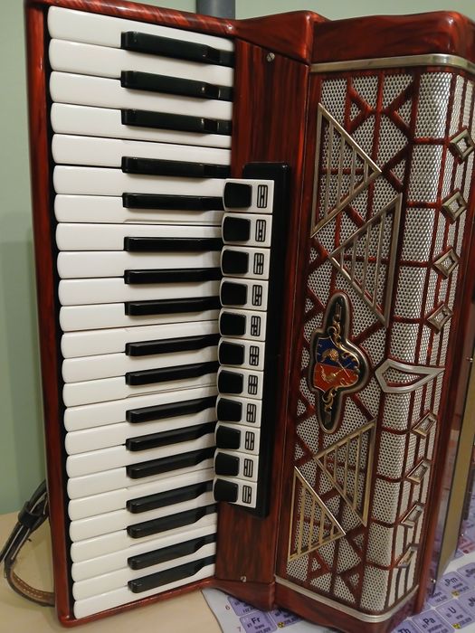 Akordeon Barcarole Prominenz 120 bas, 4 chóry