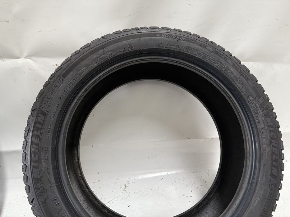 225/45/17 Michelin CrossClimate 2 94Y 2025R