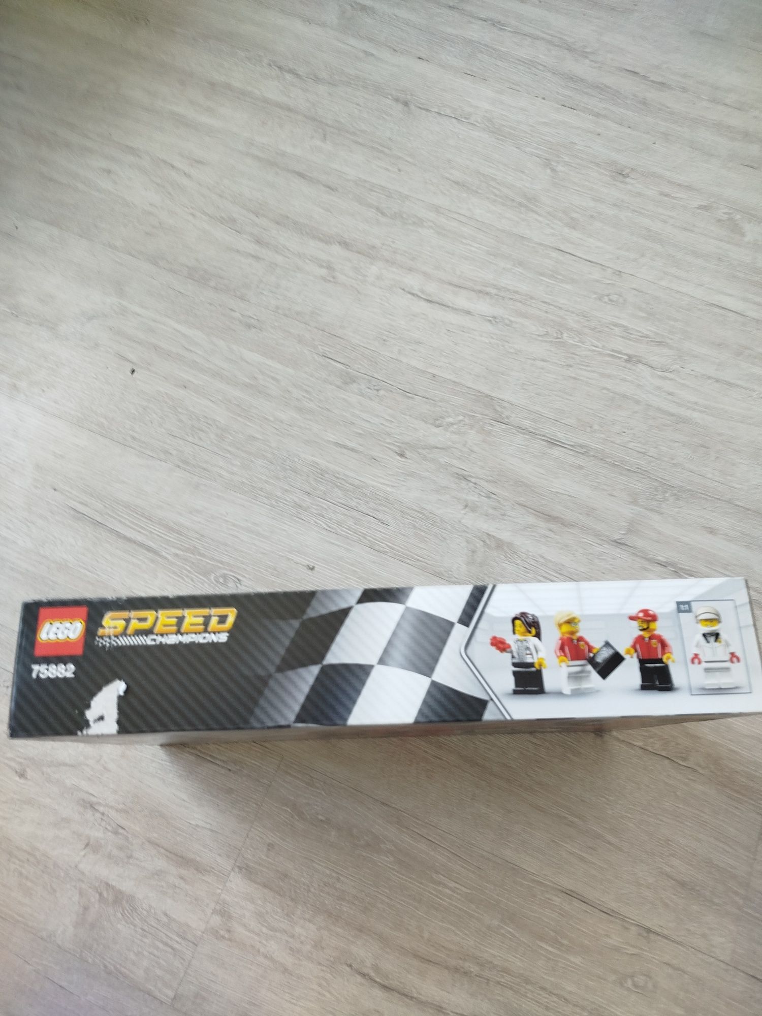 LEGO 75882 Speed Champions Ferrari FXX K i centrum techniczne