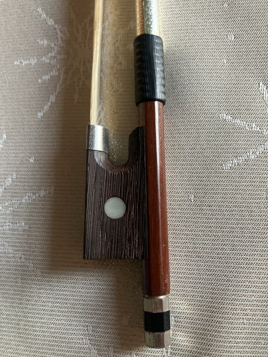 Arco de violino, como novo, 74 cm.