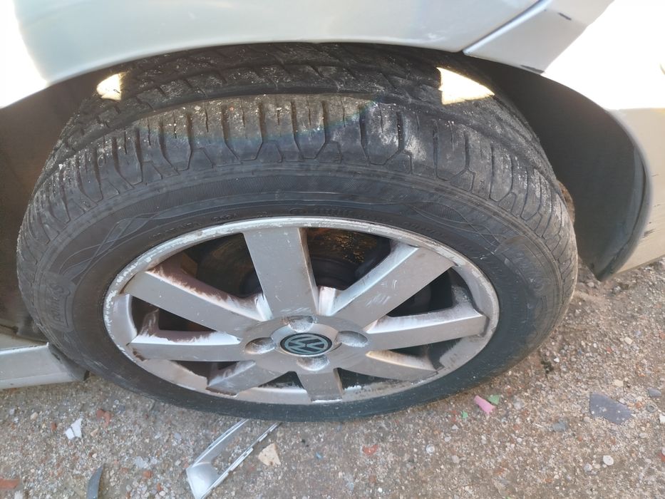 Jantes VW pólo com pneus como novos 195/50 R15