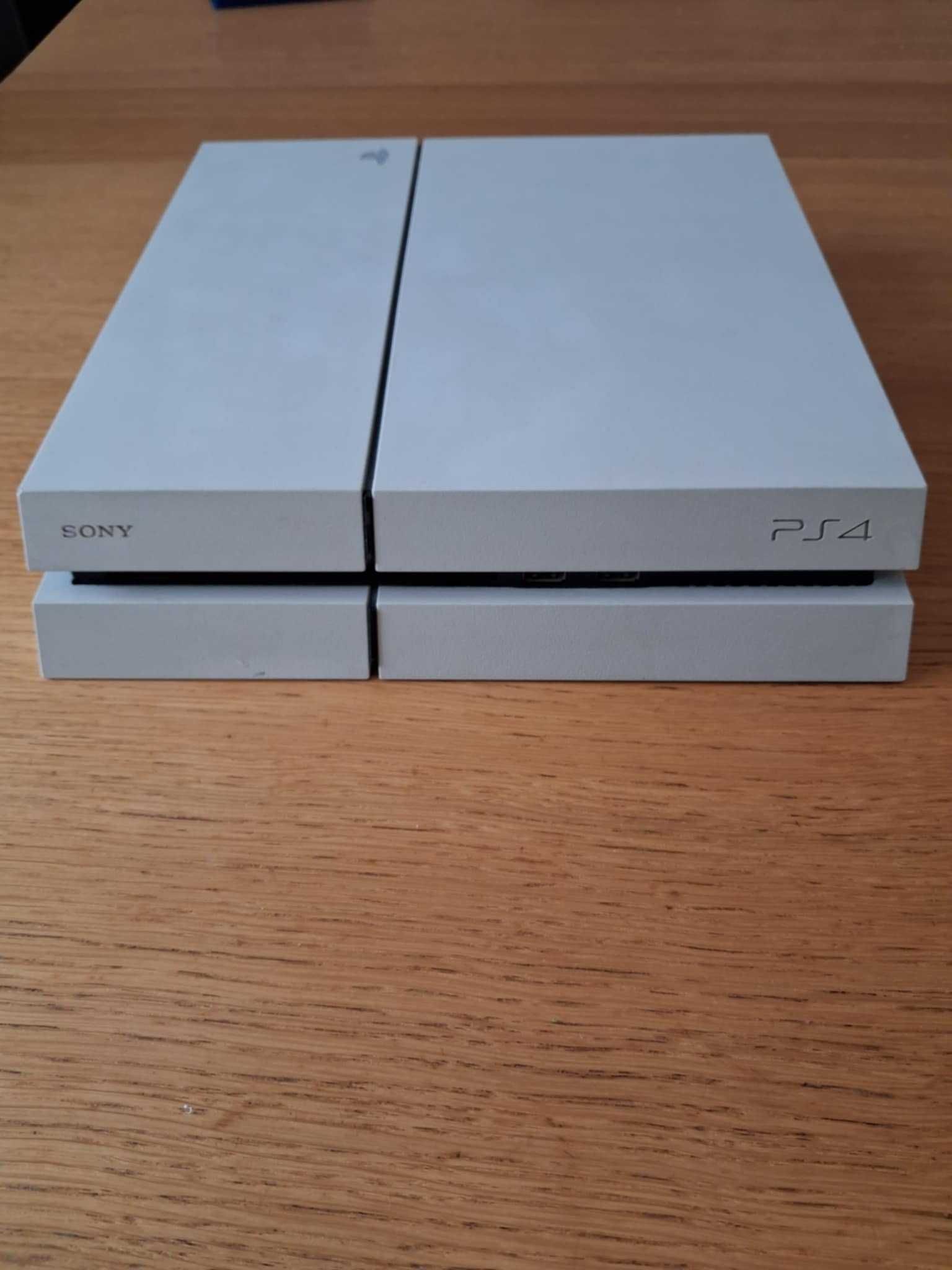 Ps4 białe + 2 pady i gry