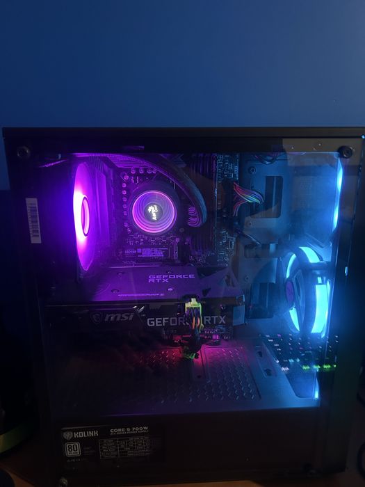 PC Gaming, ecrã, torre, teclado e rato!