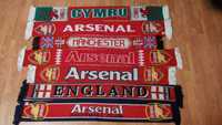 Колекція футбольних шарфів Англії.
