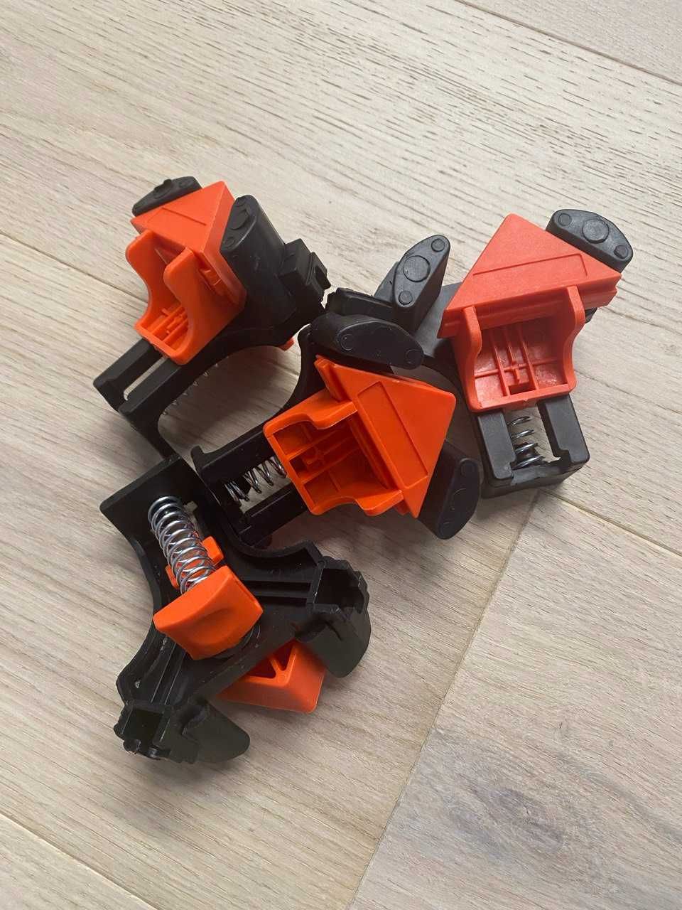 Plastikowy ścisk stolarski kątowy (4 szt). NOWY