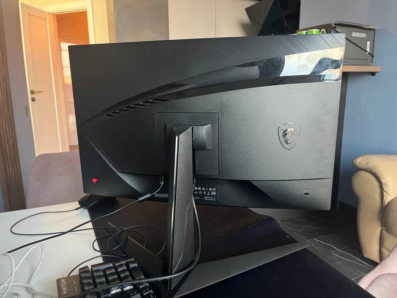 игровой монитор MSI G24C6 E2