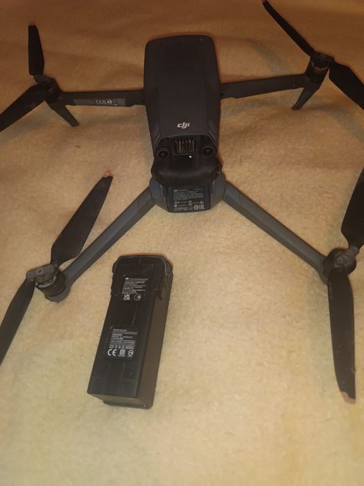 DJI Mavic 3 серії Квадрокоптери Терміново