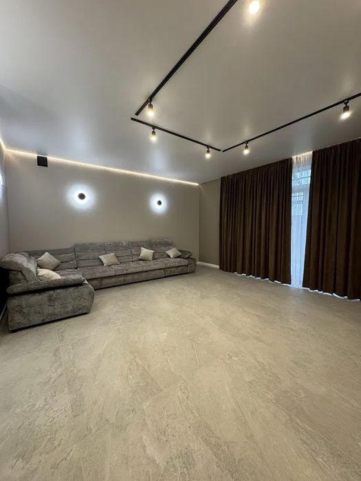 Продаж таунхаусу в районі Садовий