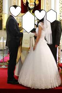suknia ślubna z kryształkami Swarovskiego
