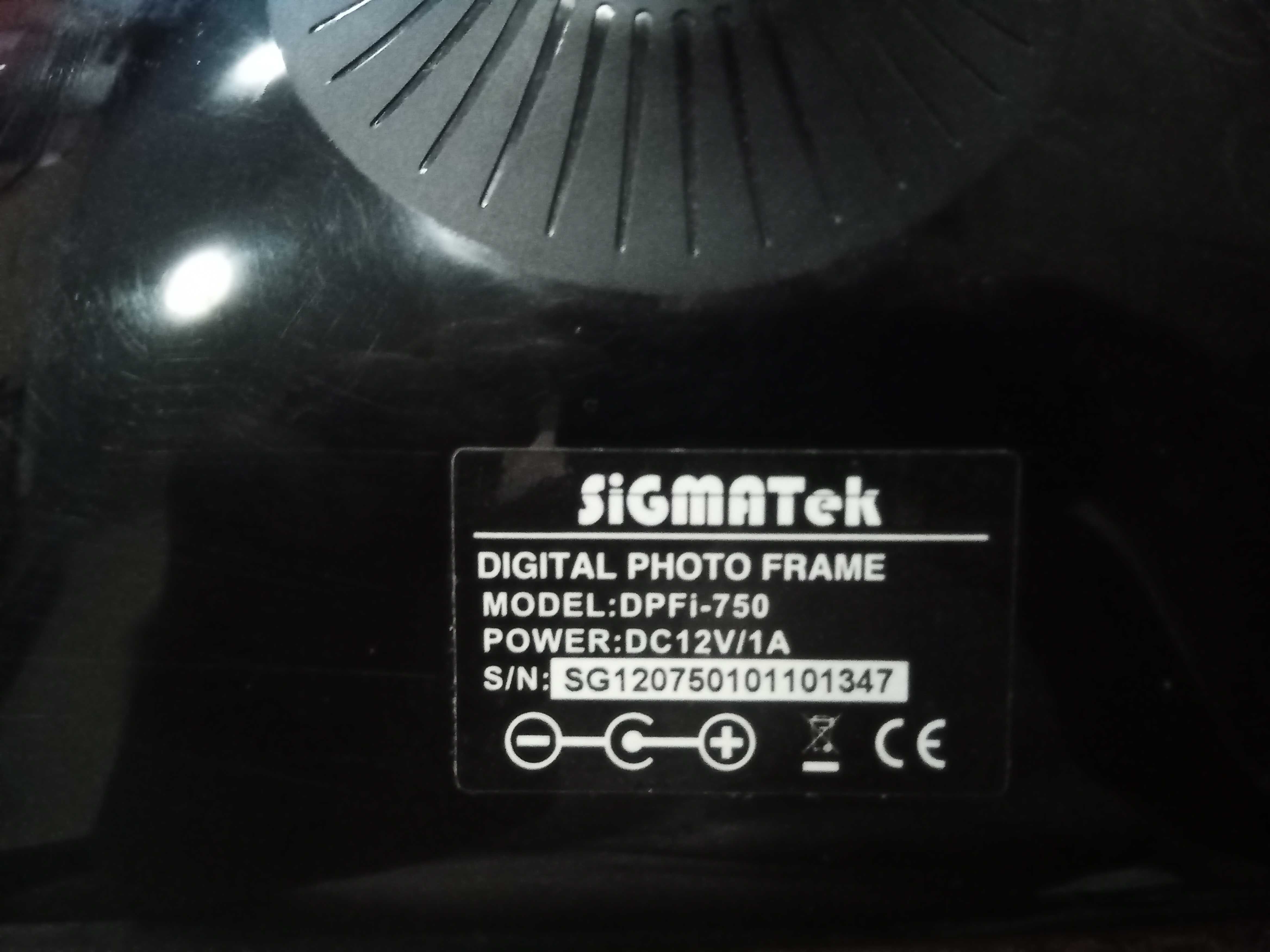 Фоторамка SIGMATEK DPFI-750