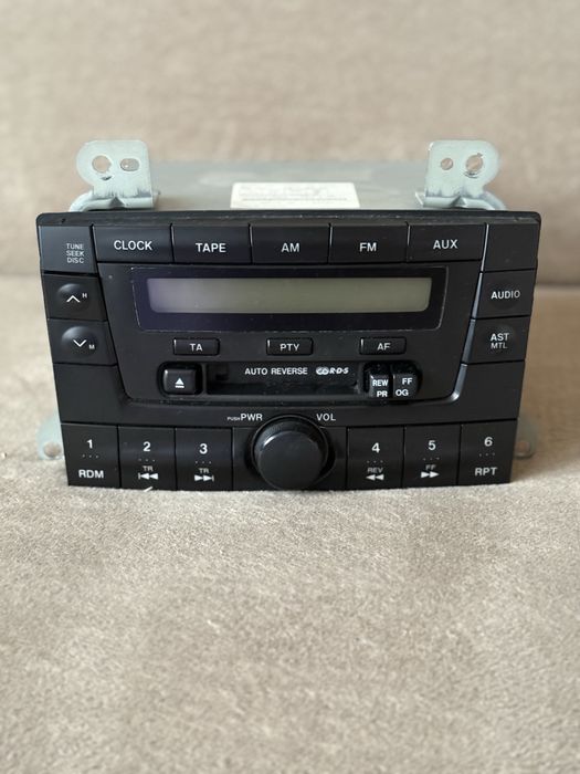 Radio mazda mpv 2002