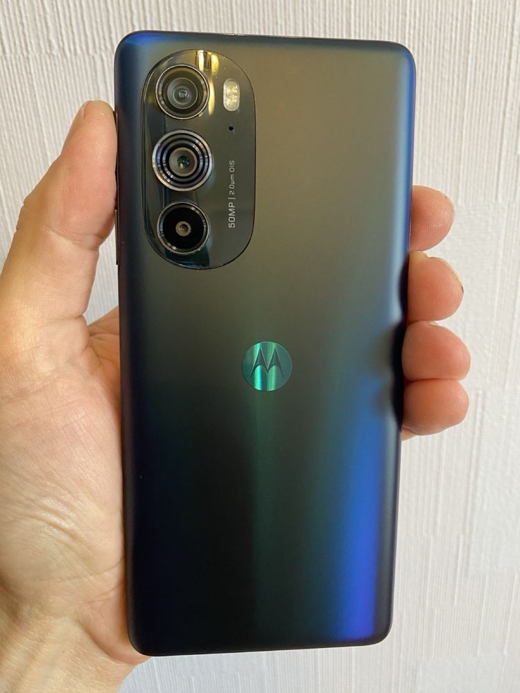 Motorola Edge + 2022