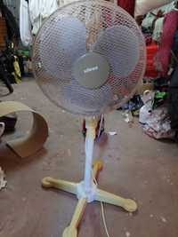 Bargain priced Stand Alone Fan