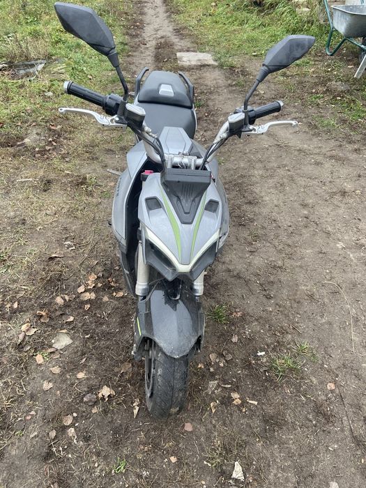 Продам електро мотоцикел на 2.8 Кв