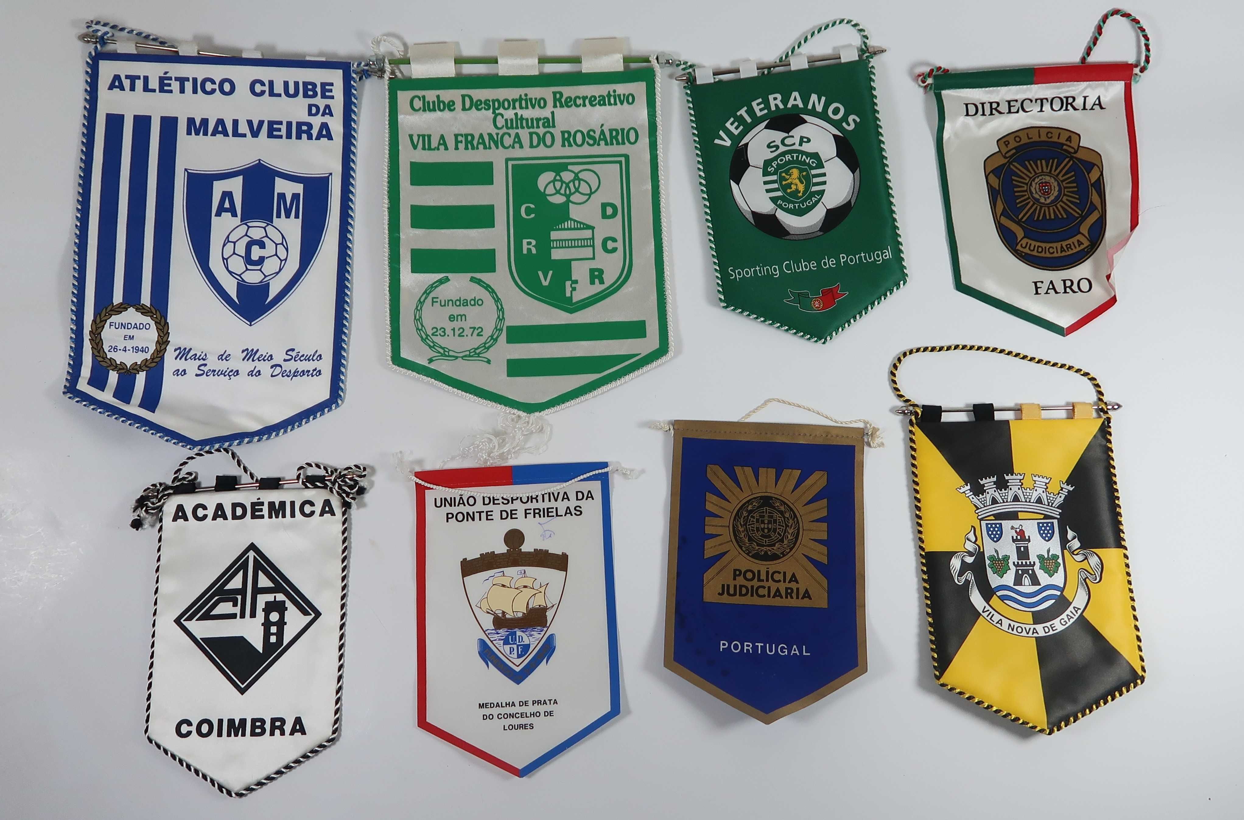 Conjunto de 27 galhardetes antigos Clubes / Associações