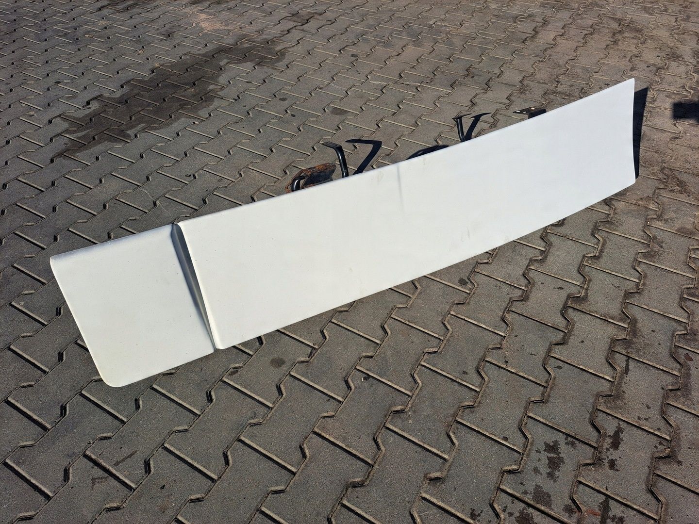 OWIEWKA LEWA SPOILER ZAKABINOWY VOLVO FH 12 13