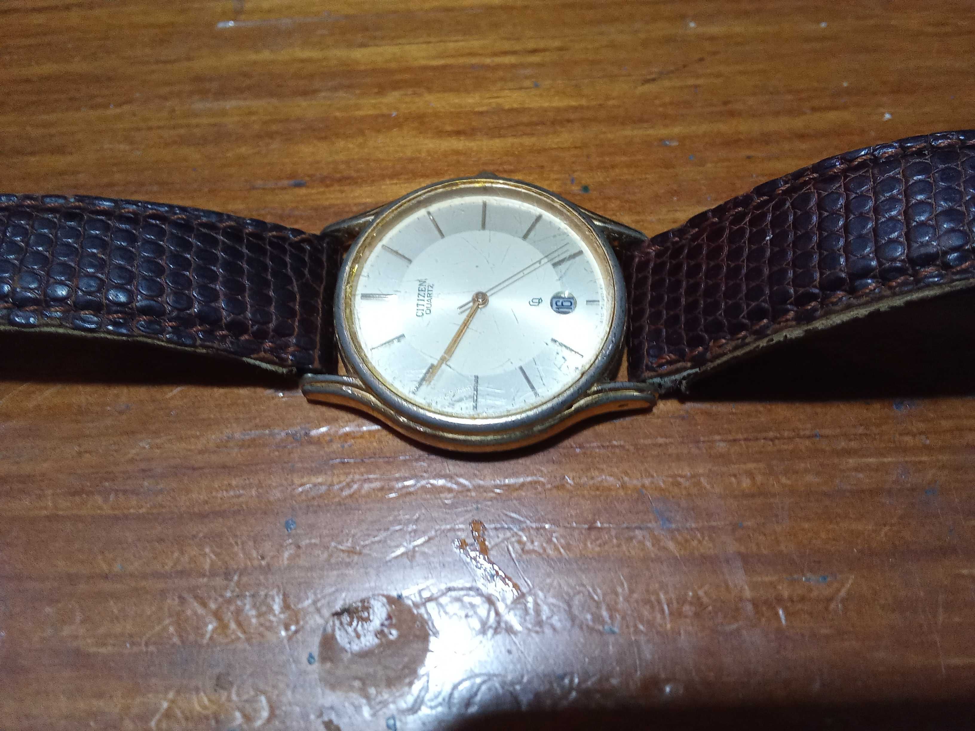 Relógio a trabalhar Citizen Quartz com calendário