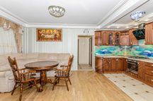 3-х кімнатна квартира, 80 кв.м. Центр, Листопад, ОЦЕВУМ