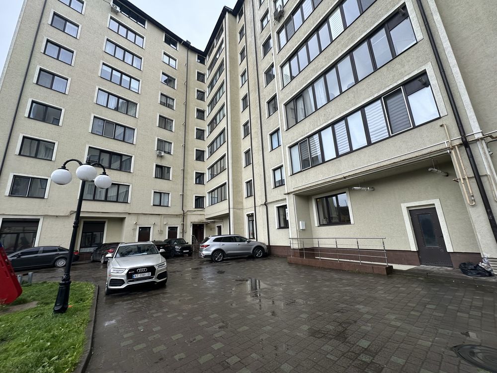 Продається нова 3-кімнатна квартира з ремонтом у сучасній новобудові