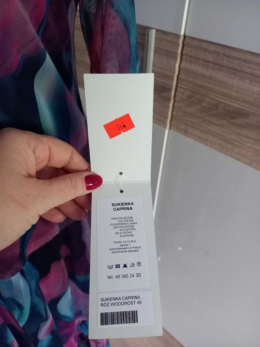 NOWA z metką sukienka Gabrieli Visconti z siateczki na podszewce.