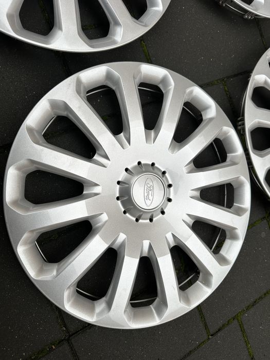 Kołpaki oryginalne Ford 15 cali Fiesta Focus cmax mondeo