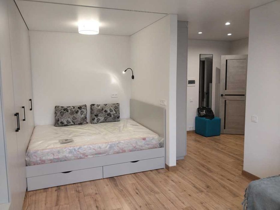 Однокімнатна квартира з євроремонтом на Садах-2.