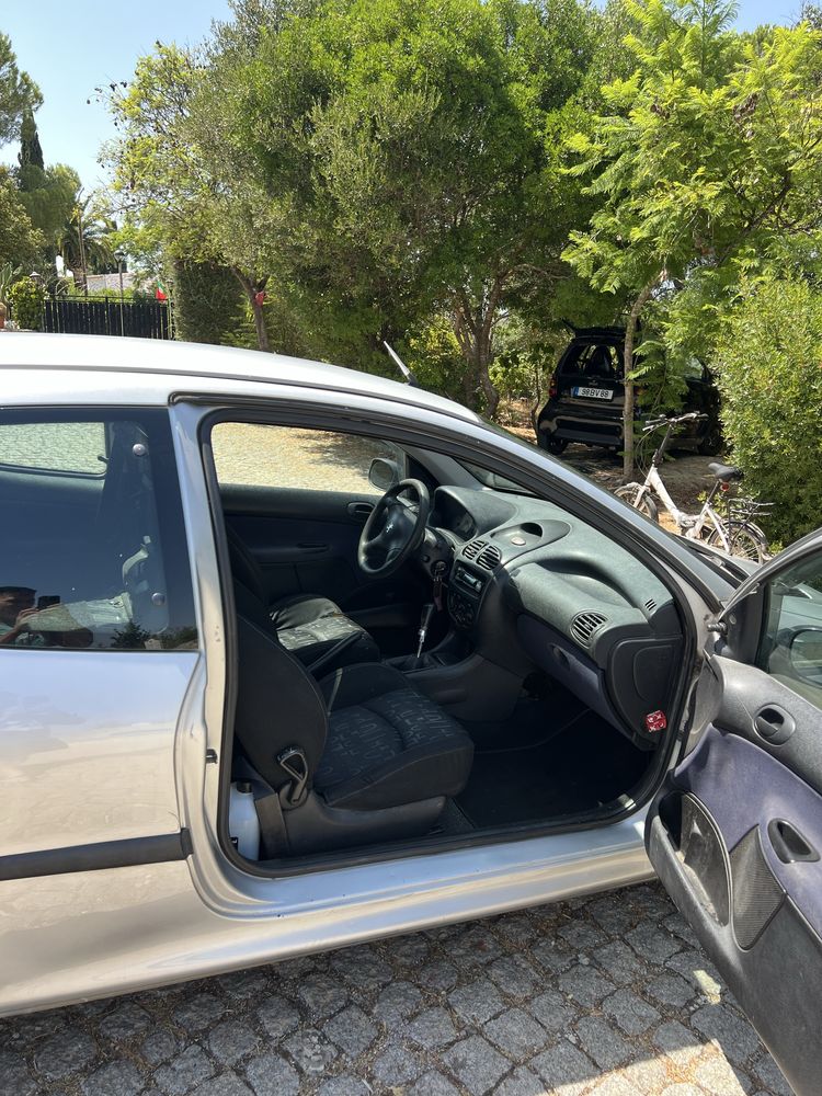Peugeot 206 a gasolina