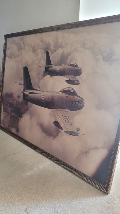 Foto F-86F-40 SABRE da FAP a voar em Formação.