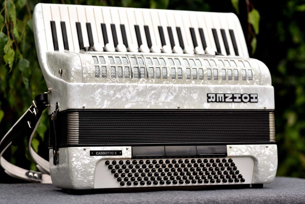 Akordeon Hohner Cassotto II 120 basów 4 chóry
