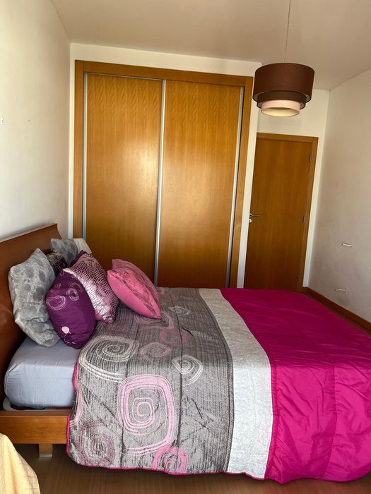 Arrenda-se quarto