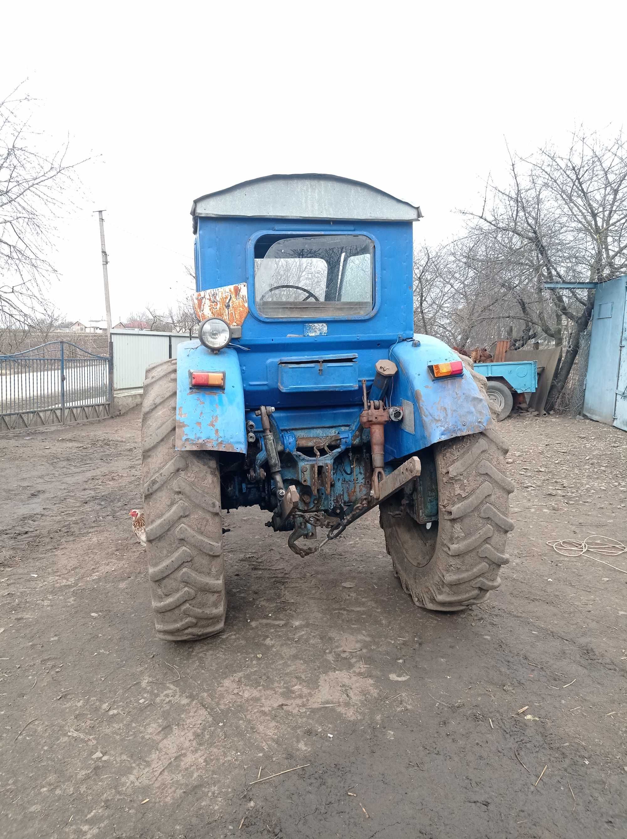 трактор сільськогосподарський