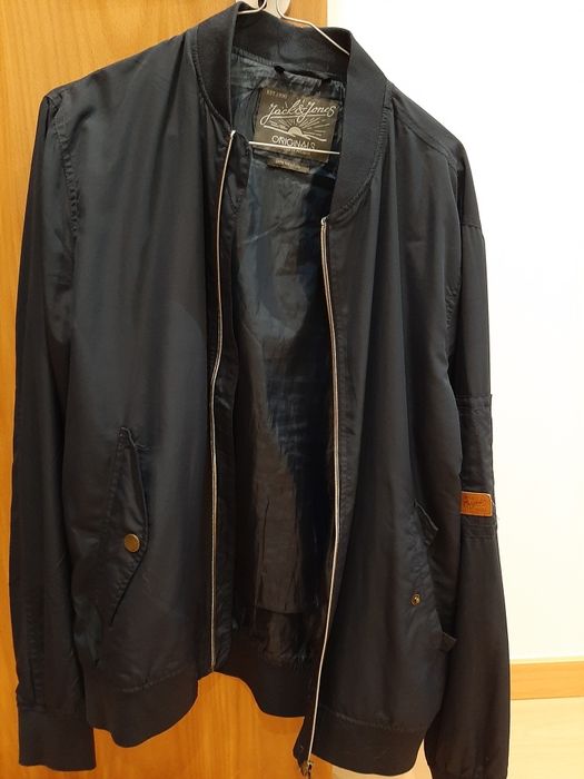 Casaco homem azul escuro